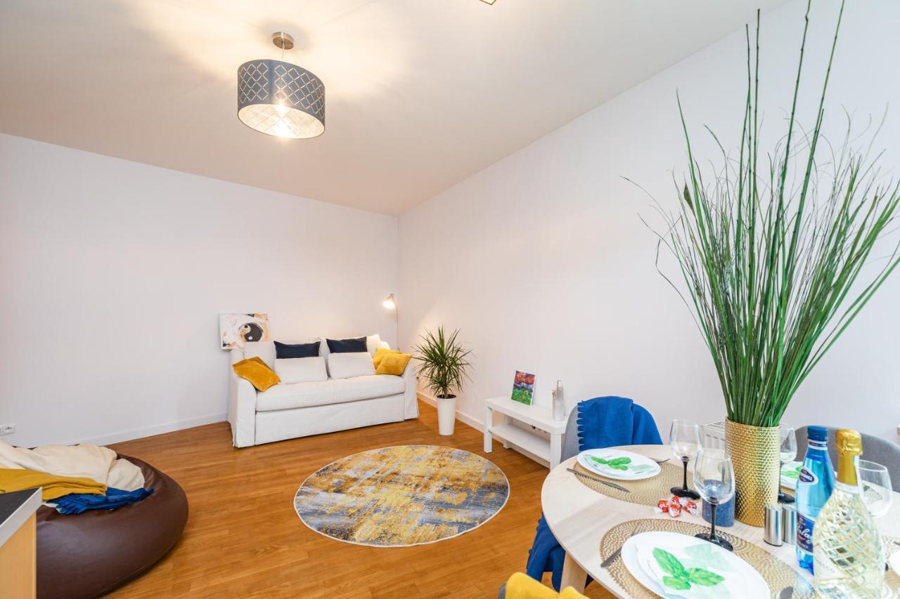 Superapart Wilanowska 7, "Pet-Friendly With Elevator & Parking" Apartment Warsaw Luaran gambar