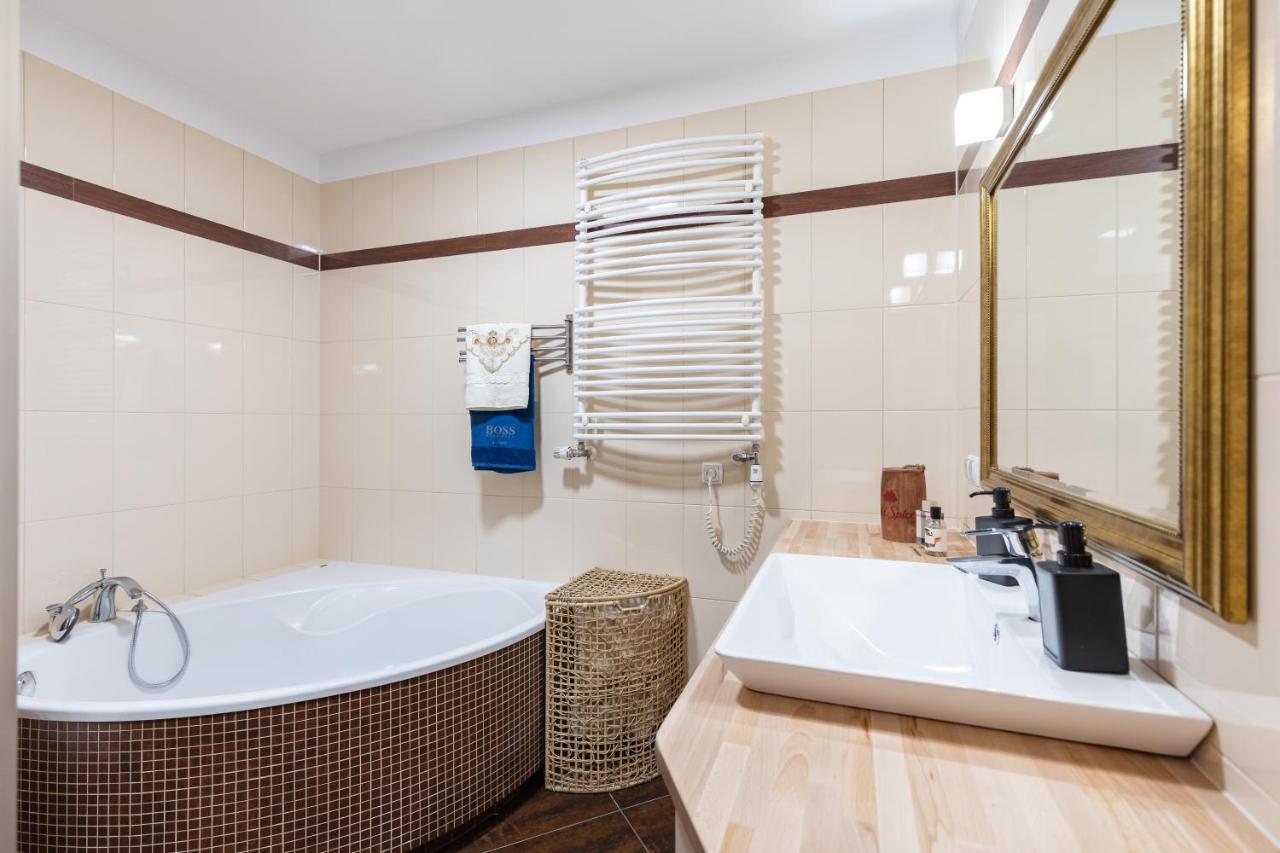 Superapart Wilanowska 7, "Pet-Friendly With Elevator & Parking" Apartment Warsaw Luaran gambar